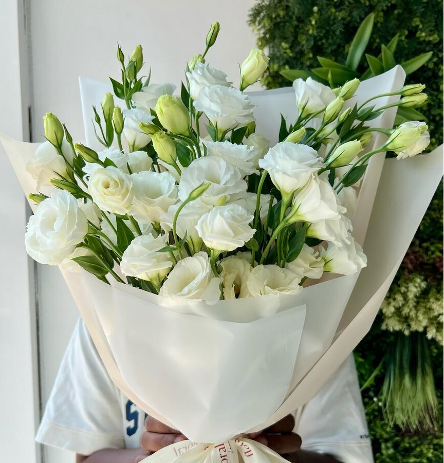 White Lisianthus