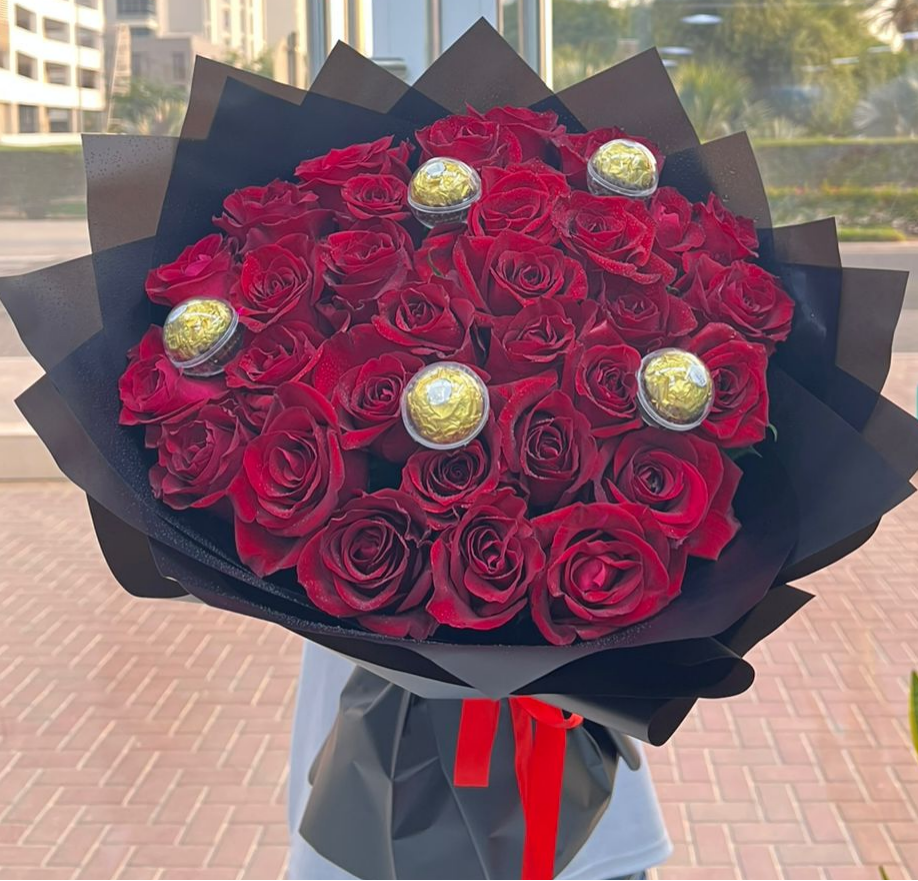 24  Ecuadorian and 5 Ferrero Bouquet